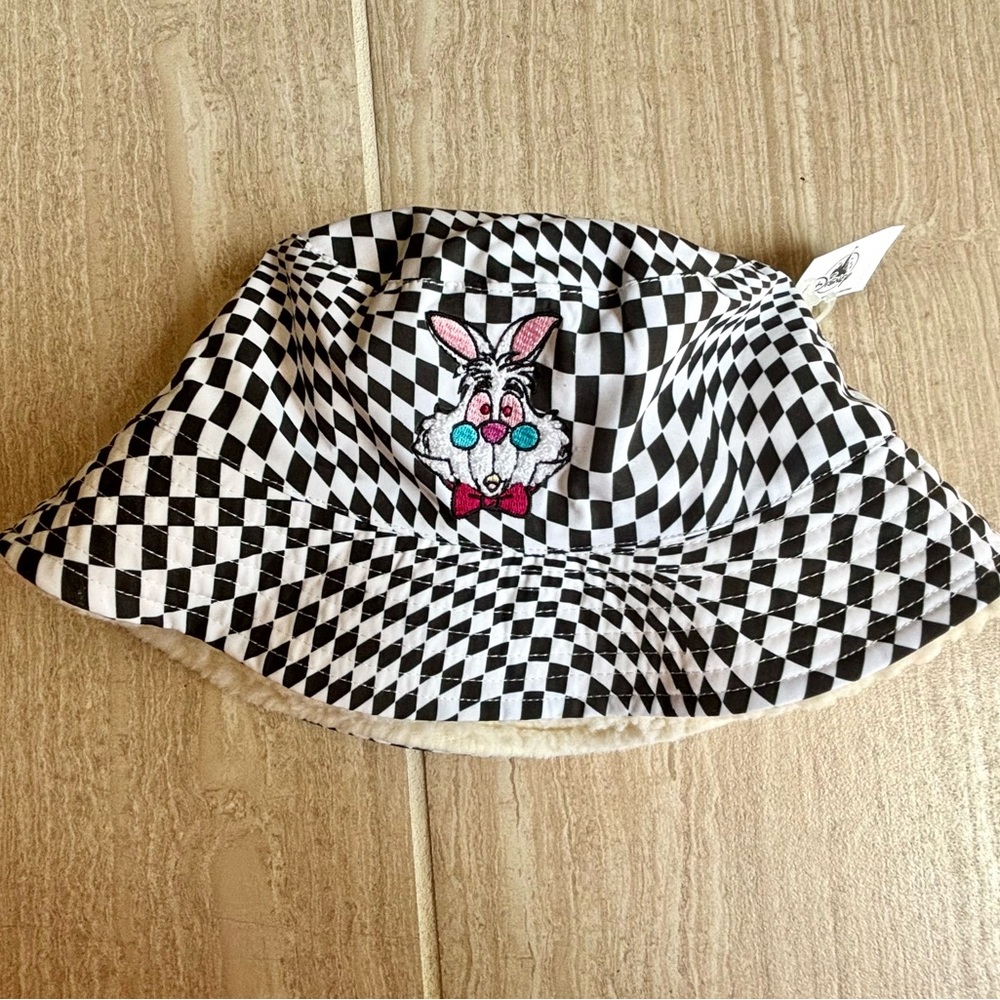 DISNEY Alice and Wonderland White Rabbit Checkered Bucket Hat Fuzzy Interior NWT